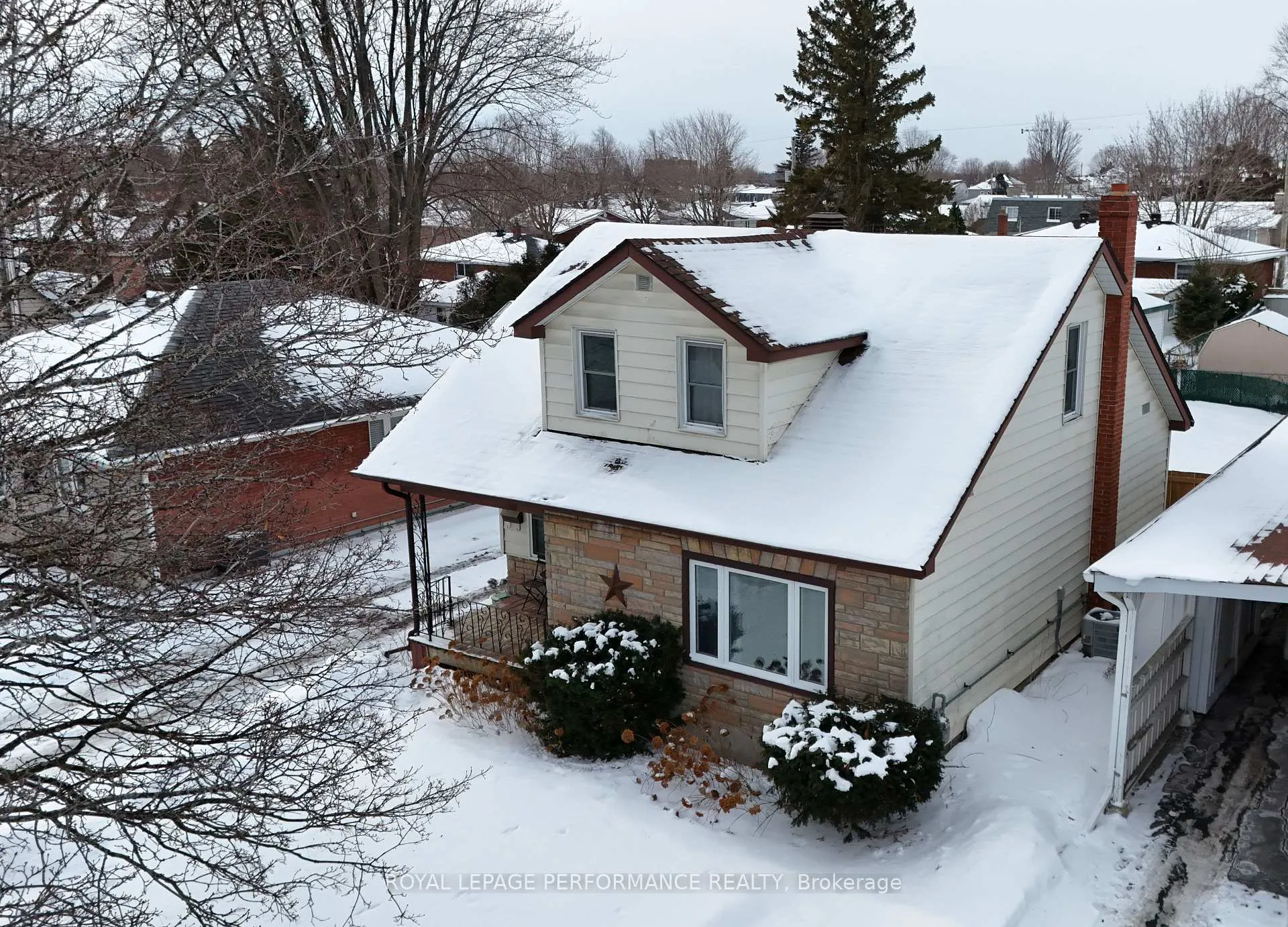 Photo 3 of 209 Anthony Street, Cornwall — HOMEH