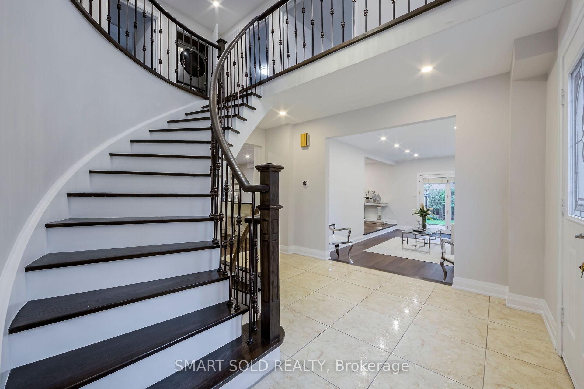 Photo 3 of 1 Tiffany Gate, Richmond Hill, South Richvale — HOMEH