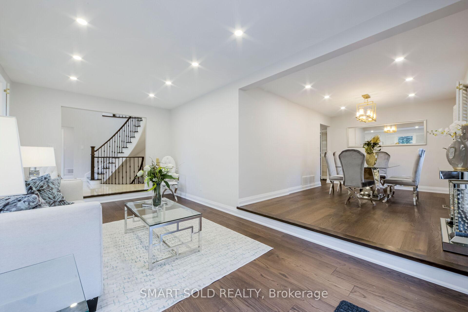 Photo 8 of 1 Tiffany Gate, Richmond Hill, South Richvale — HOMEH