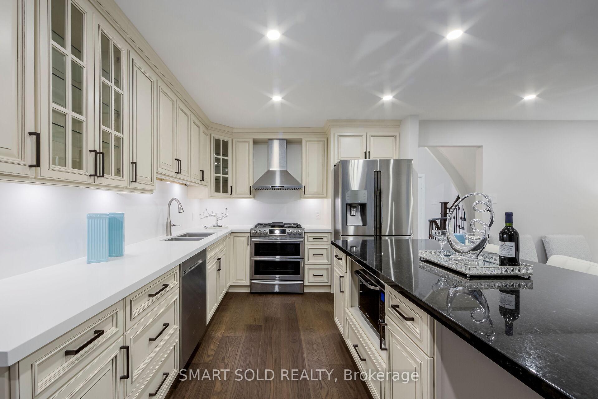 Photo 16 of 1 Tiffany Gate, Richmond Hill, South Richvale — HOMEH