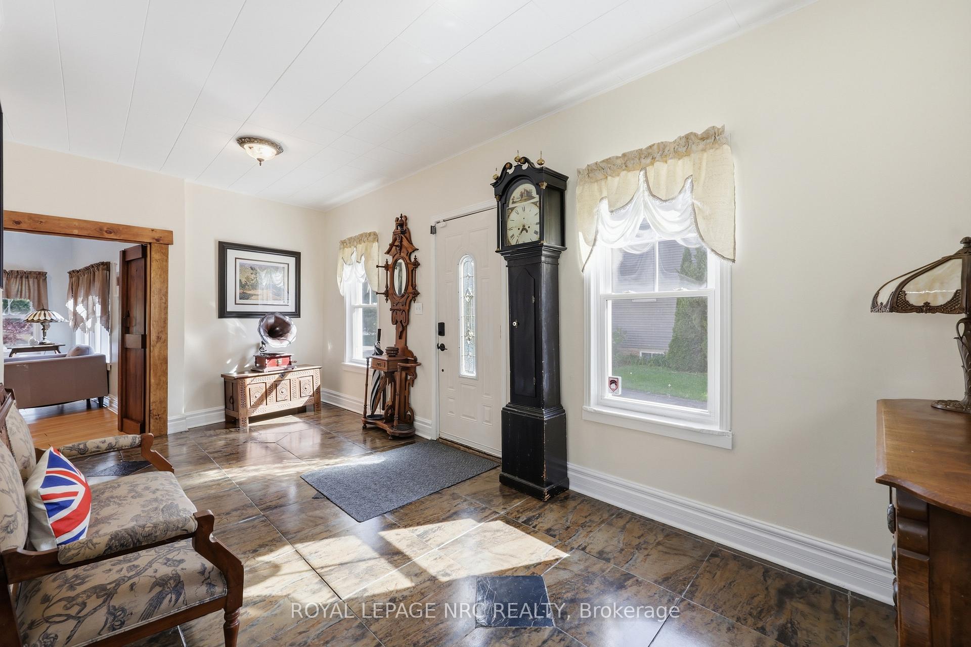 Photo 7 of 776 Canboro Road, Pelham, Fenwick — HOMEH