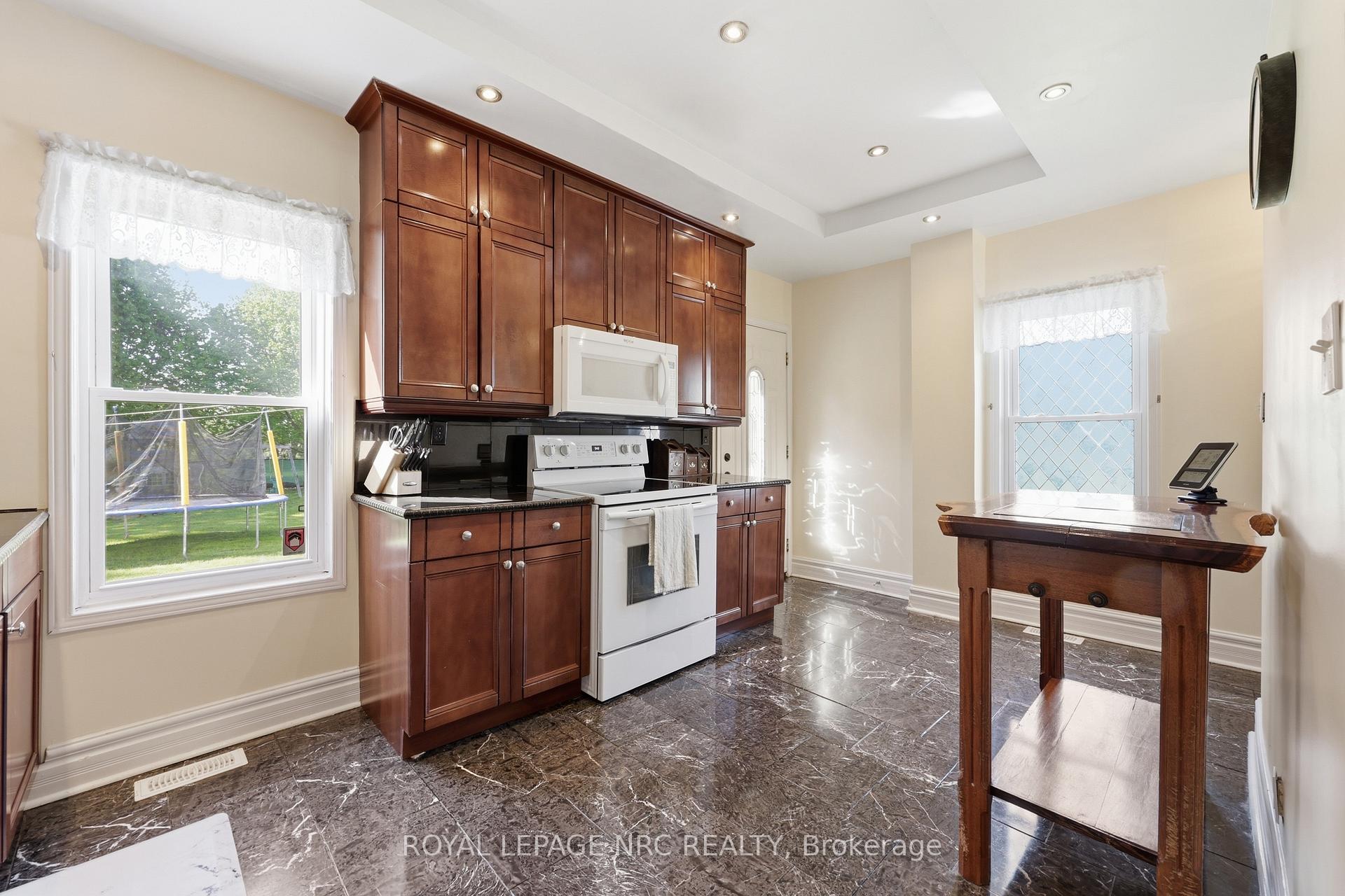 Photo 14 of 776 Canboro Road, Pelham, Fenwick — HOMEH