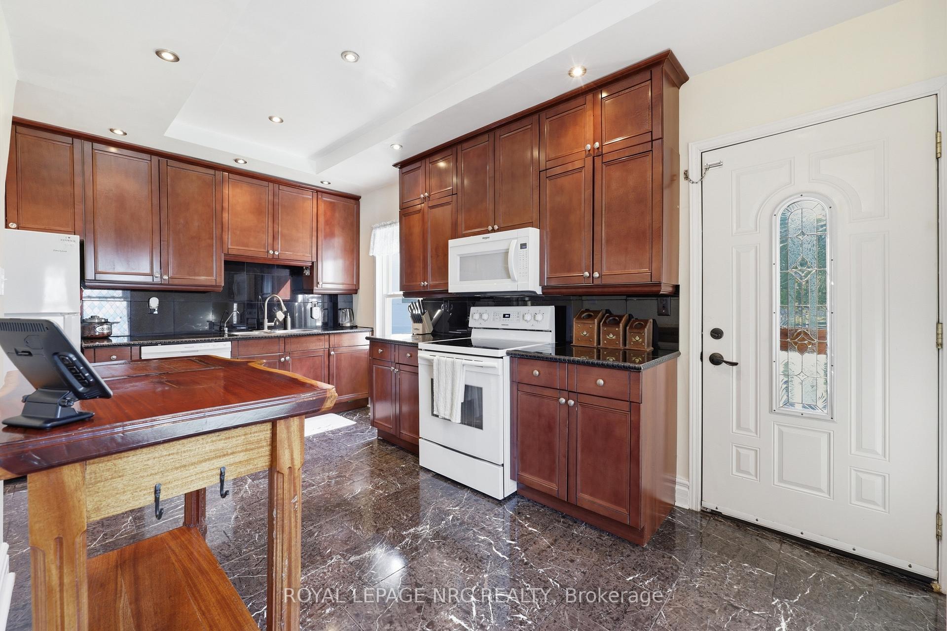 Photo 16 of 776 Canboro Road, Pelham, Fenwick — HOMEH