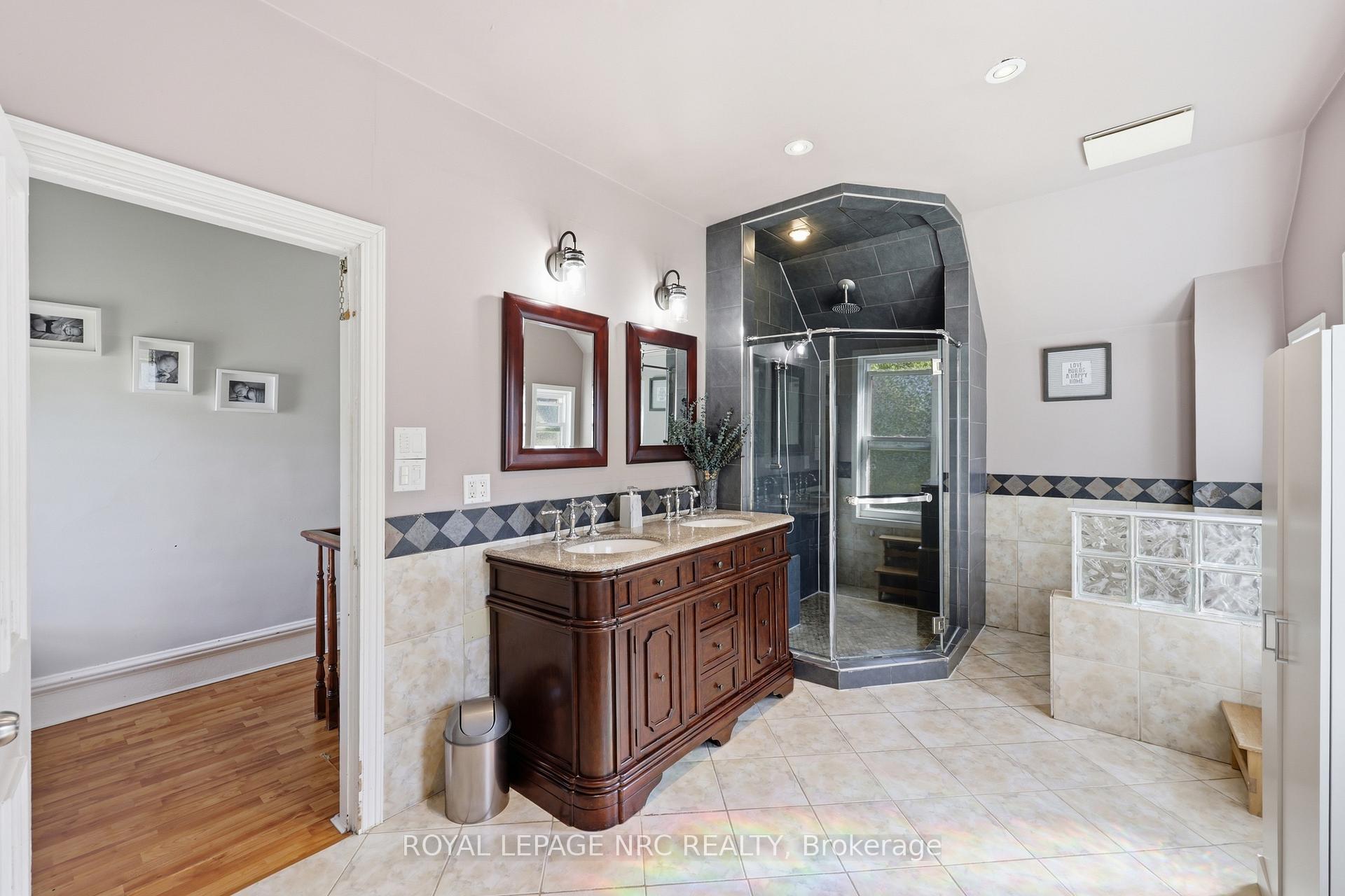 Photo 25 of 776 Canboro Road, Pelham, Fenwick — HOMEH