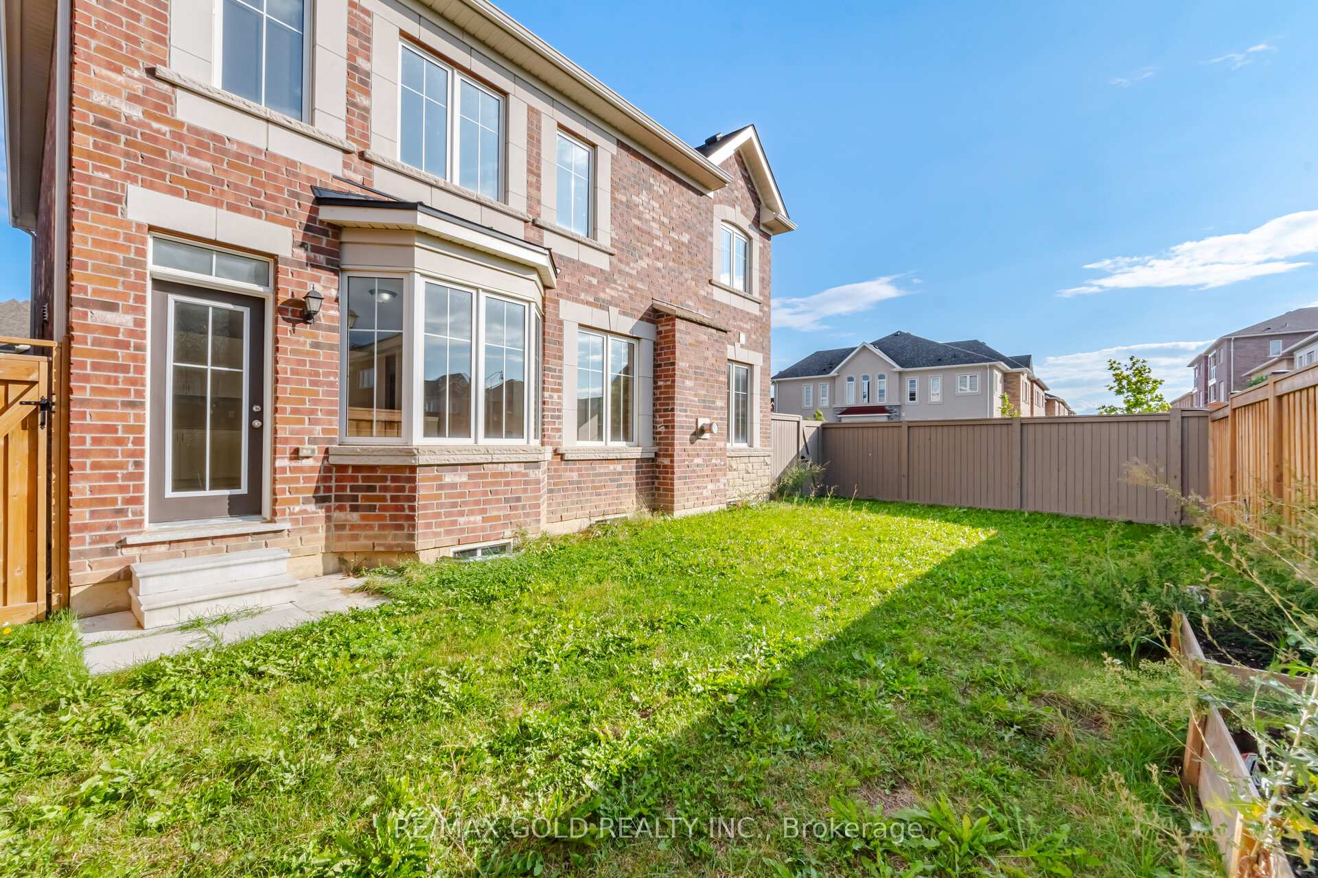 Photo 25 of 473 Veterans Drive, Brampton, Northwest Brampton — HOMEH