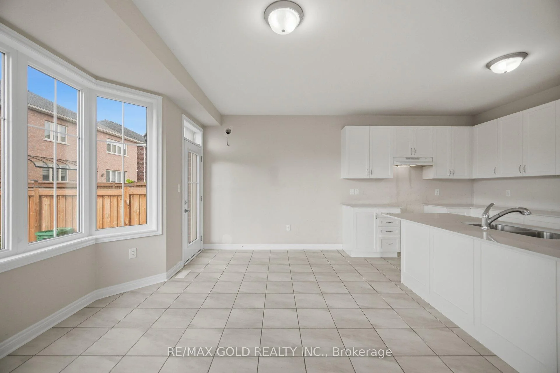 Photo 7 of 473 Veterans Drive, Brampton, Northwest Brampton — HOMEH