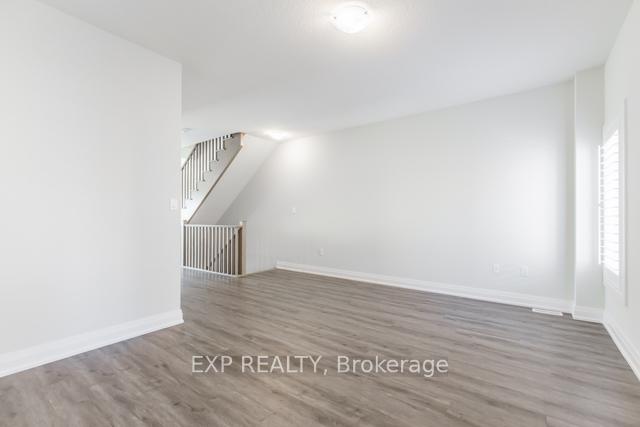 Photo 10 of 21 Bayberry Lane, Hamilton, Mount Hope — HOMEH