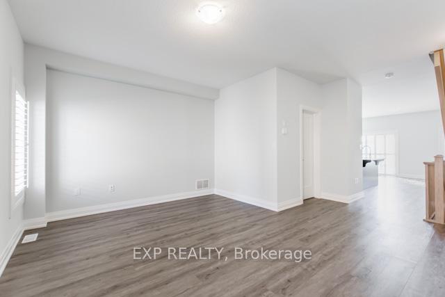Photo 13 of 21 Bayberry Lane, Hamilton, Mount Hope — HOMEH