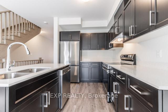 Photo 15 of 21 Bayberry Lane, Hamilton, Mount Hope — HOMEH