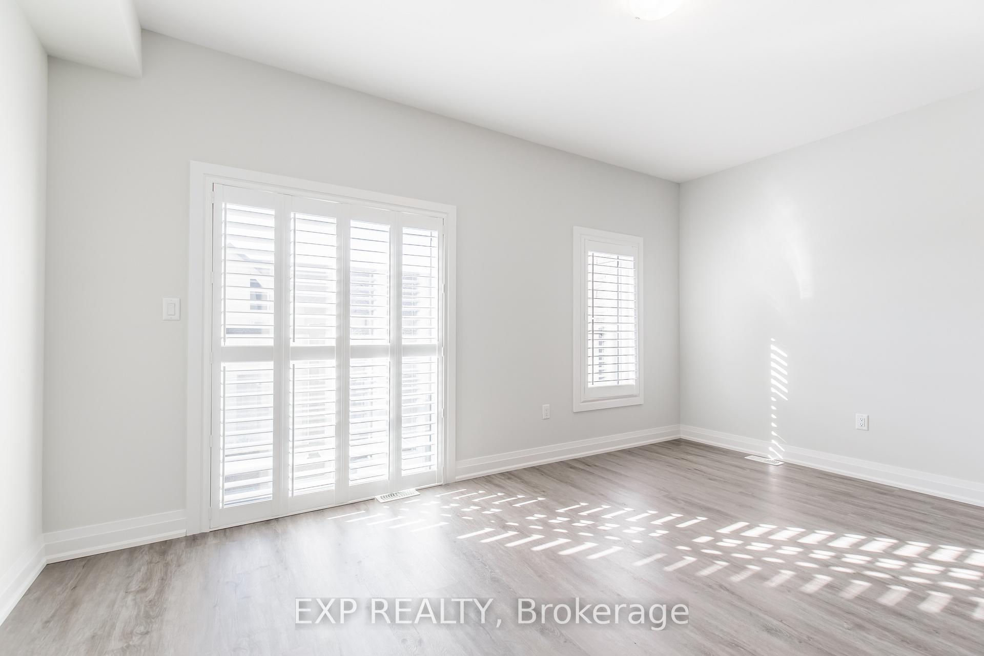 Photo 25 of 21 Bayberry Lane, Hamilton, Mount Hope — HOMEH