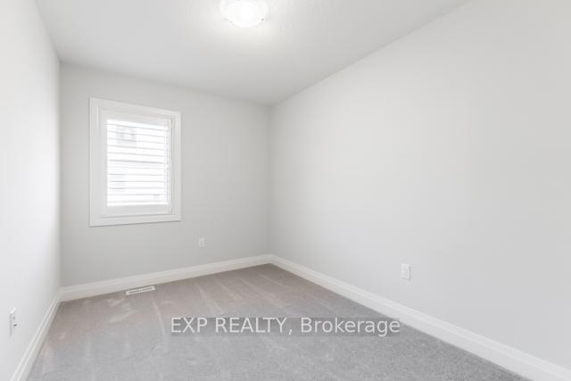 Photo 41 of 21 Bayberry Lane, Hamilton, Mount Hope — HOMEH