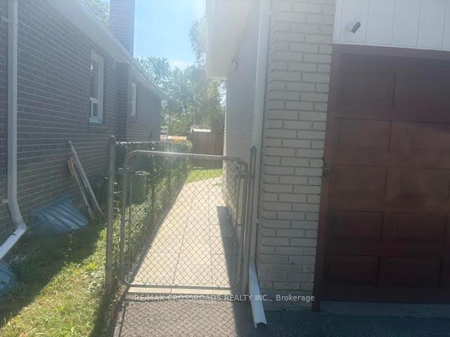 Photo 3 of 65 Romulus Drive, Scarborough, Bendale — HOMEH