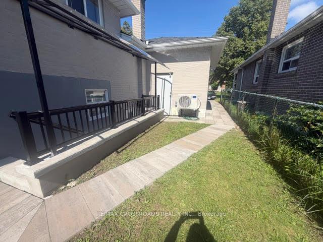 Photo 11 of 65 Romulus Drive, Scarborough, Bendale — HOMEH