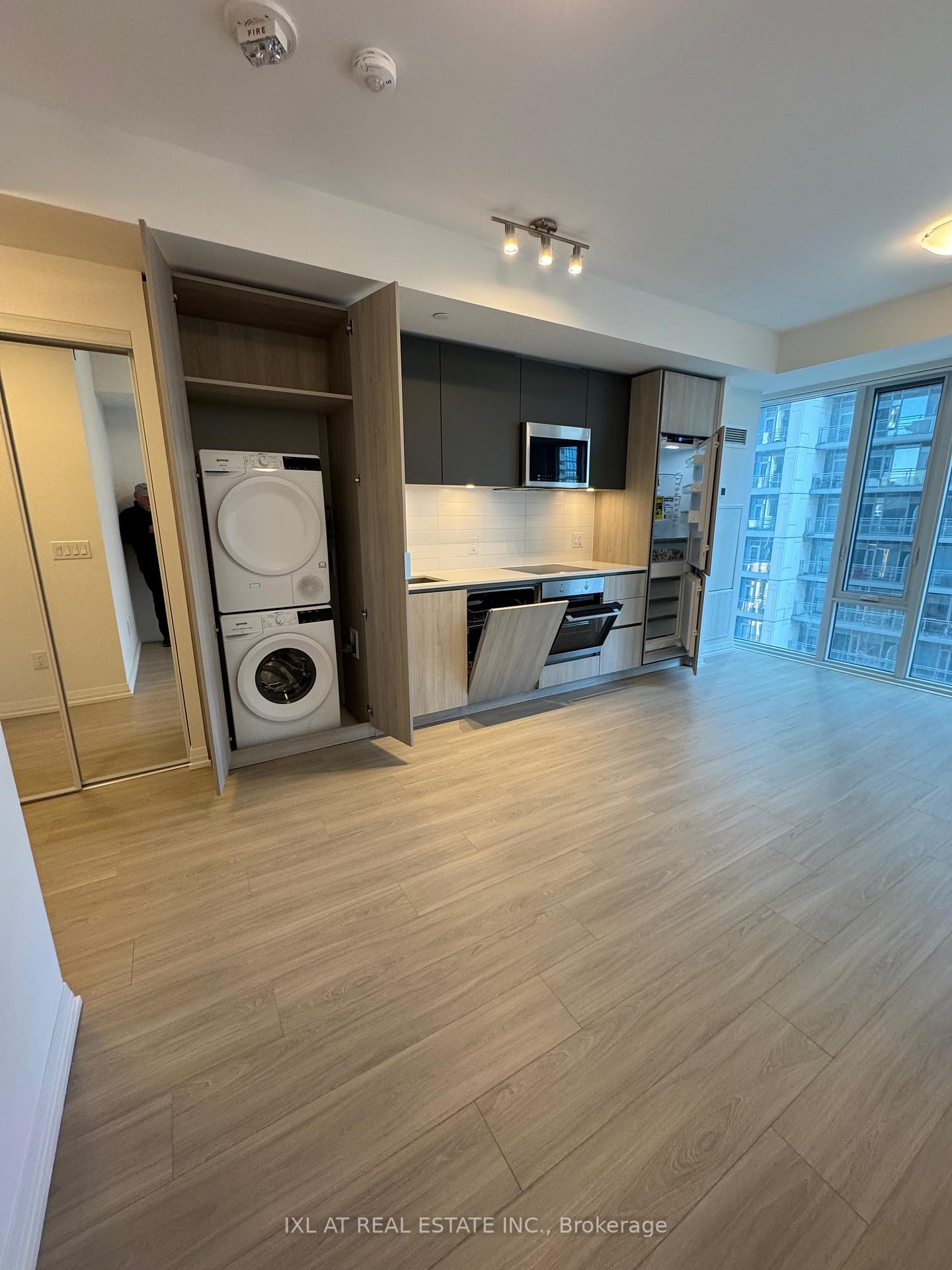 Photo 1 of Unit 1708, 8 Widmer Street, Toronto, Waterfront Communities — HOMEH