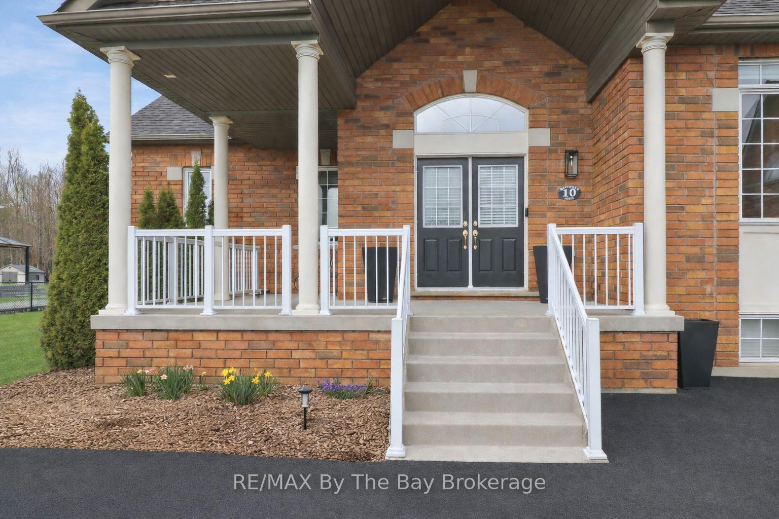 Photo 13 of 10 Basswood Drive, Wasaga Beach — HOMEH