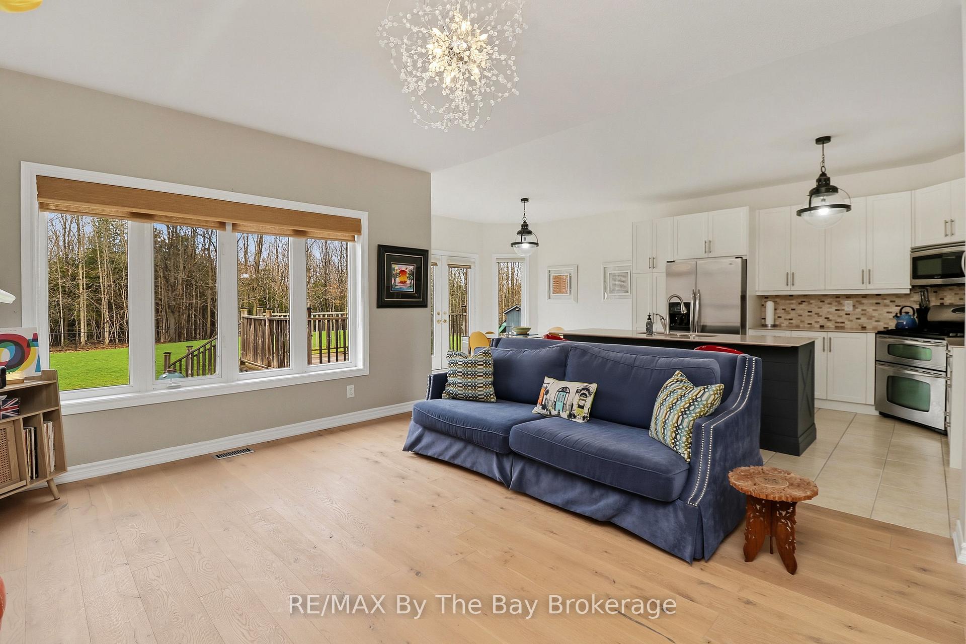 Photo 22 of 10 Basswood Drive, Wasaga Beach — HOMEH