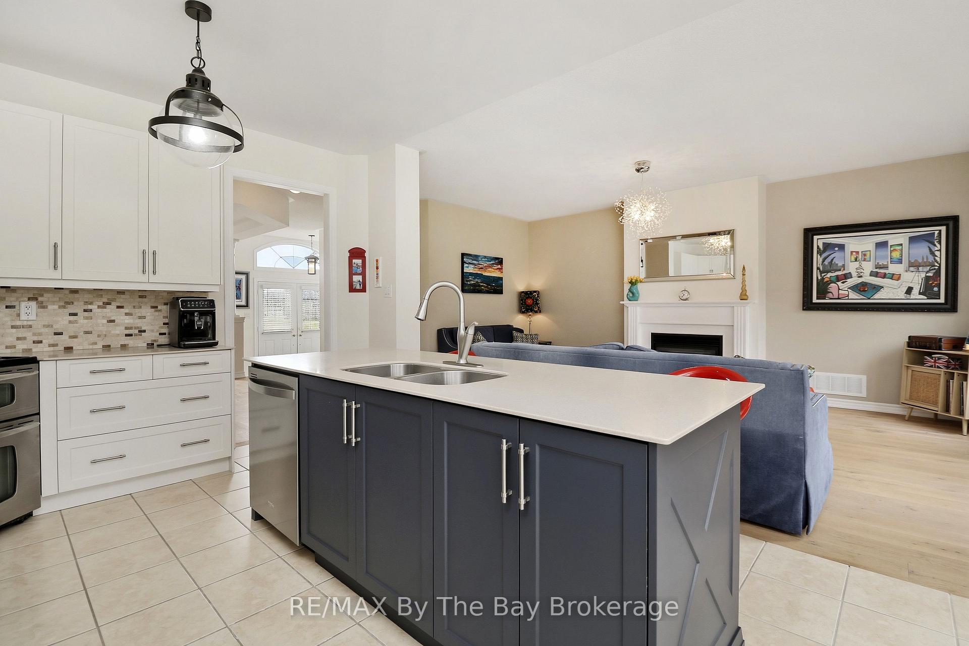 Photo 23 of 10 Basswood Drive, Wasaga Beach — HOMEH