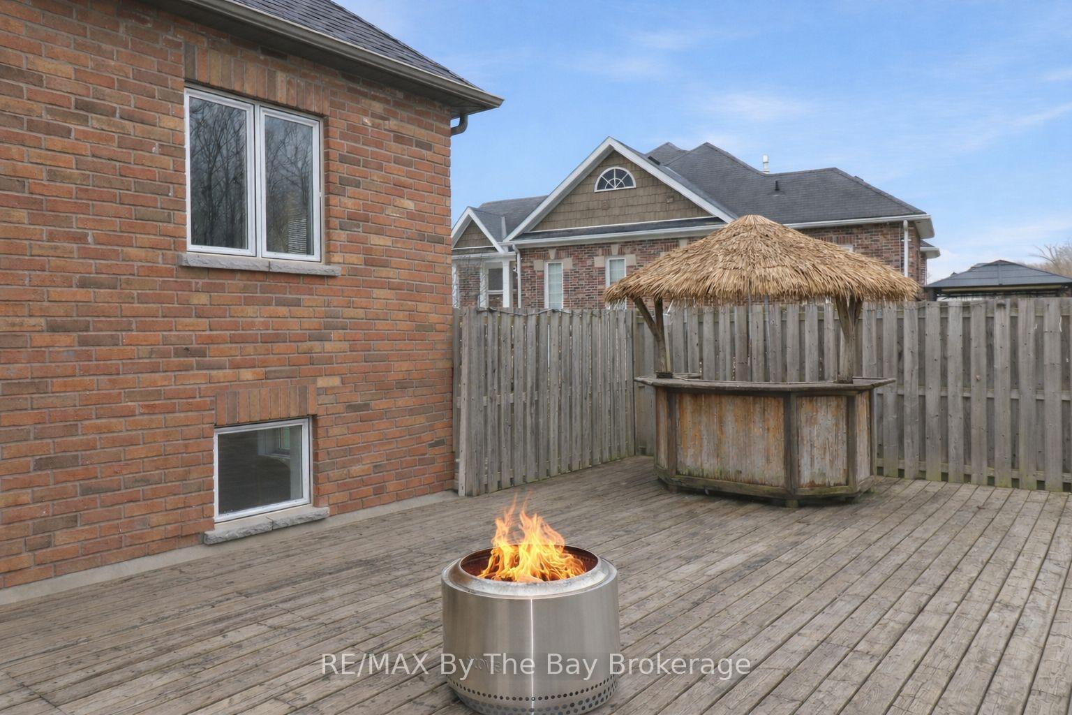 Photo 29 of 10 Basswood Drive, Wasaga Beach — HOMEH