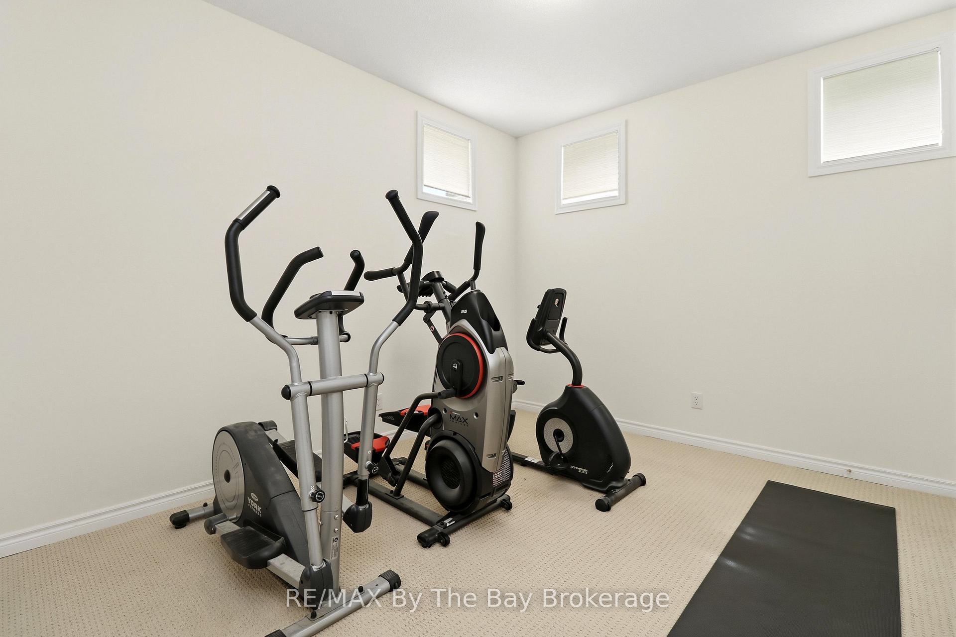 Photo 49 of 10 Basswood Drive, Wasaga Beach — HOMEH