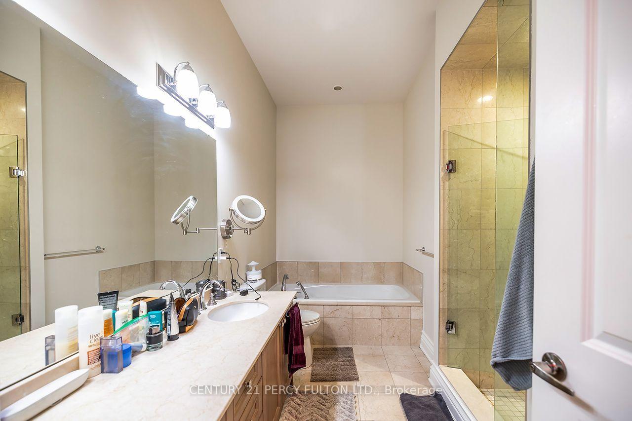 Photo 15 of Unit 405, 1 Verclaire Gate, Markham, Unionville — HOMEH
