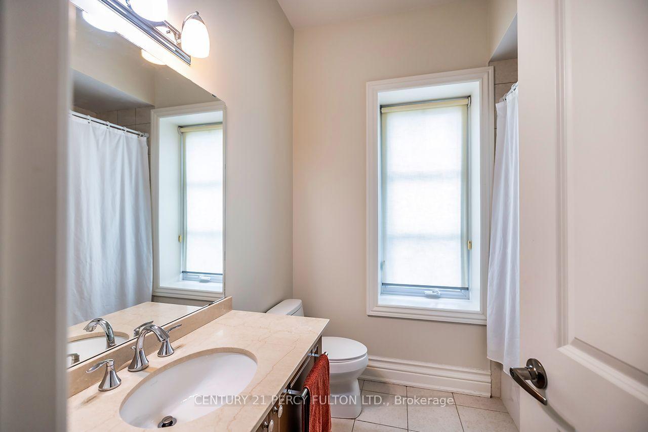 Photo 17 of Unit 405, 1 Verclaire Gate, Markham, Unionville — HOMEH