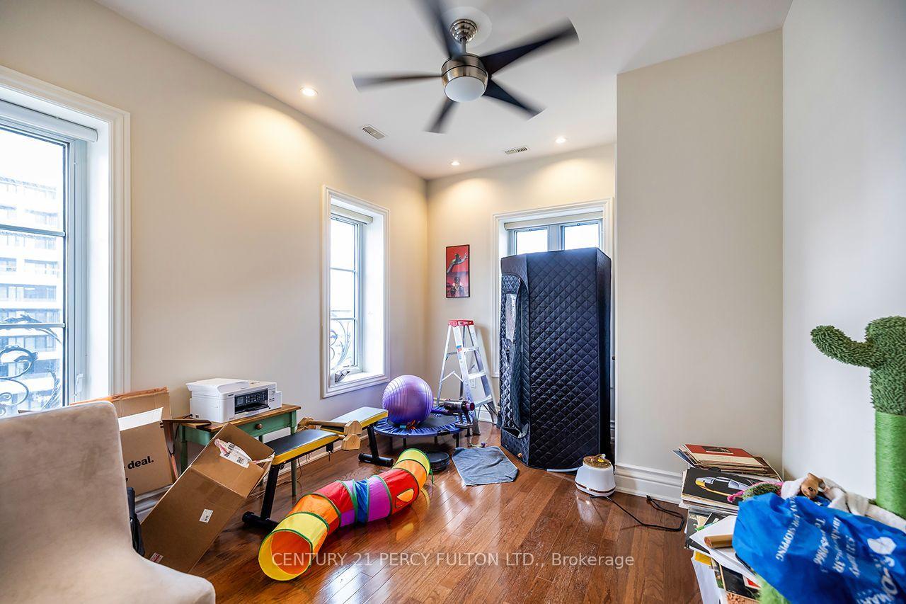 Photo 19 of Unit 405, 1 Verclaire Gate, Markham, Unionville — HOMEH