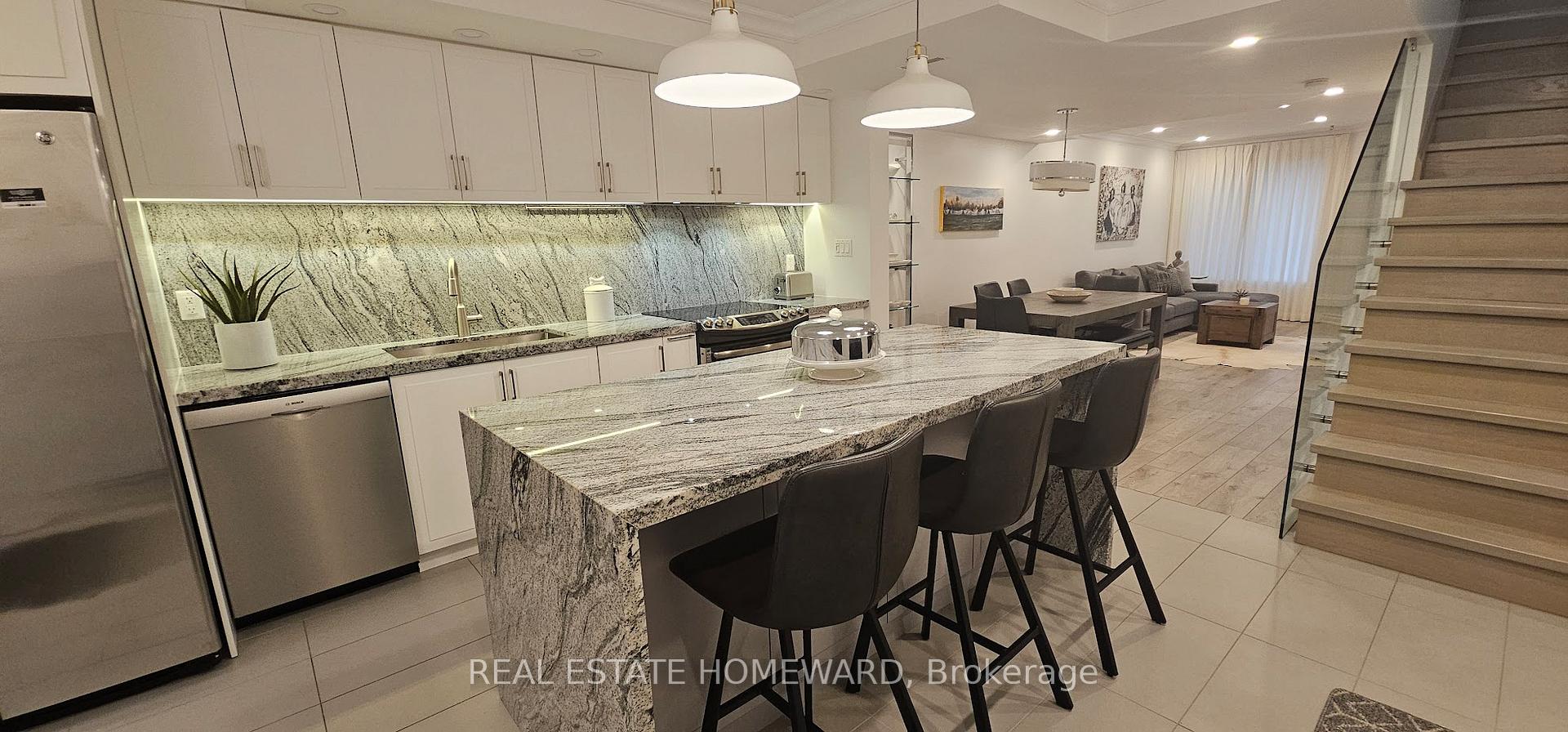 Photo 1 of Unit 5, 122 Glen Manor Drive, Toronto, The Beaches — HOMEH