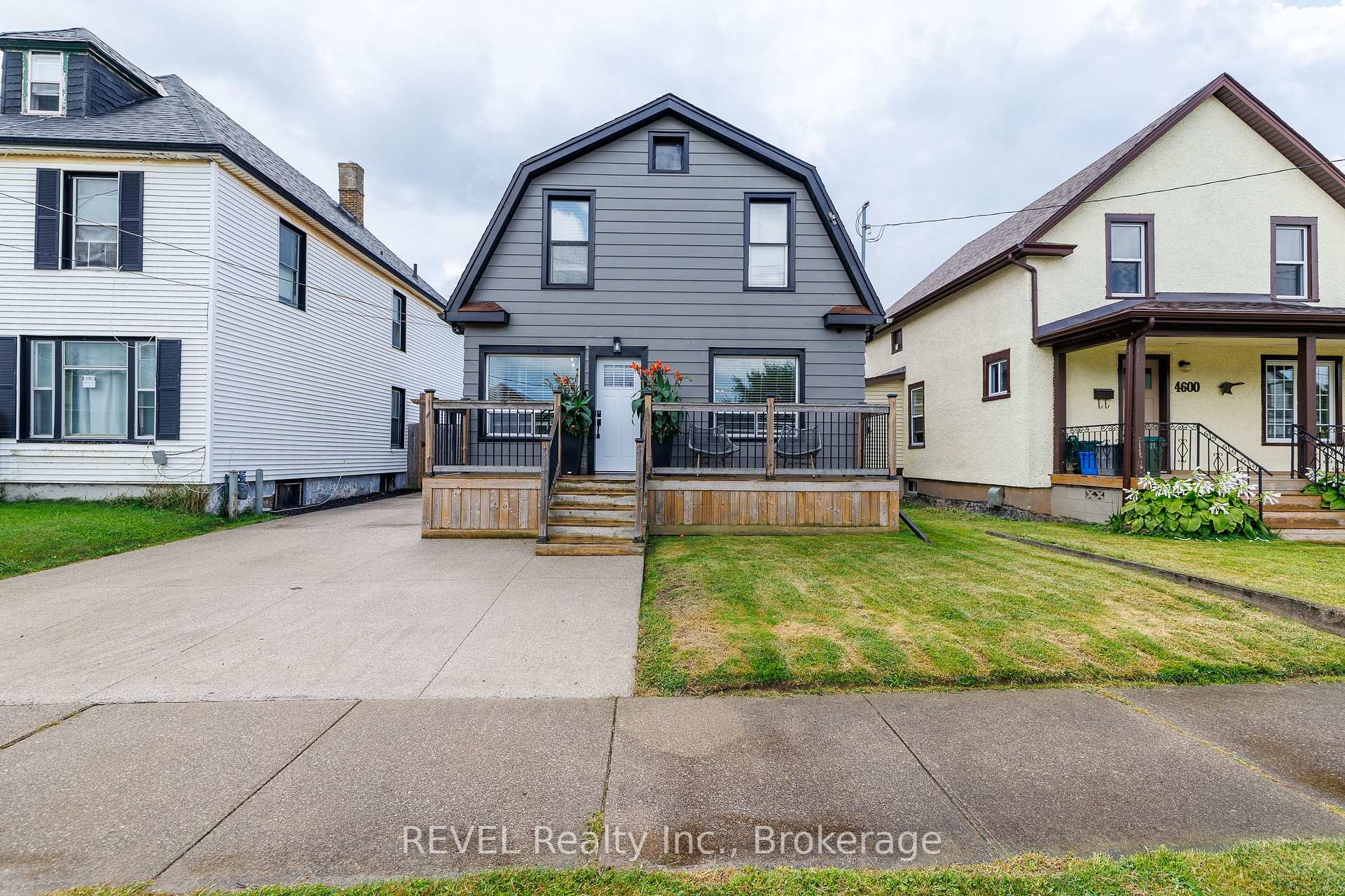Photo 1 of 4594 Ferguson Street, Niagara Falls, Downtown — HOMEH