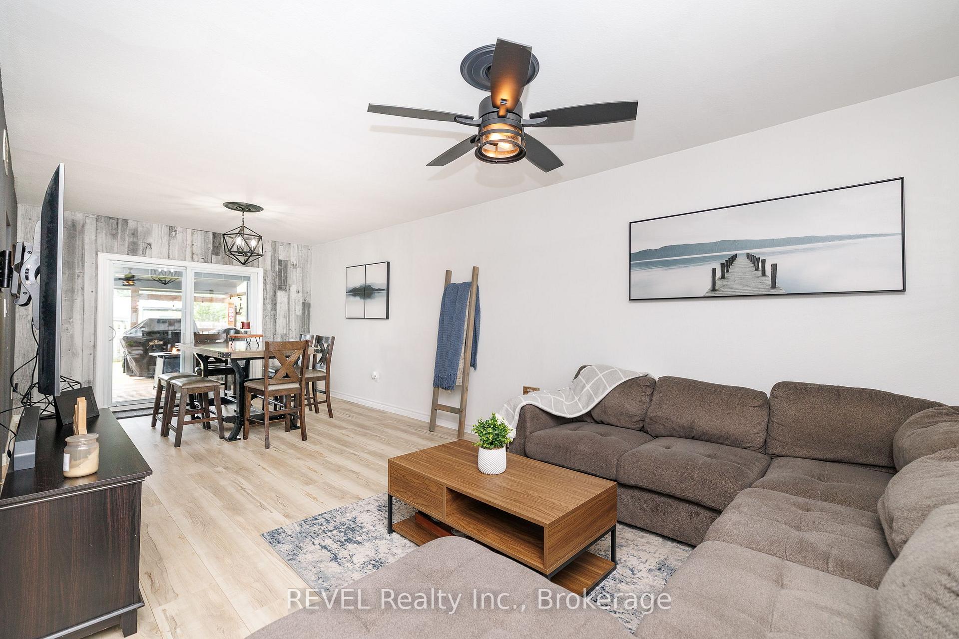 Photo 5 of 4594 Ferguson Street, Niagara Falls, Downtown — HOMEH