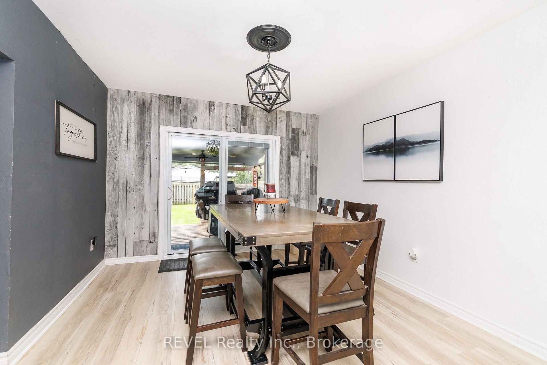 Photo 7 of 4594 Ferguson Street, Niagara Falls, Downtown — HOMEH