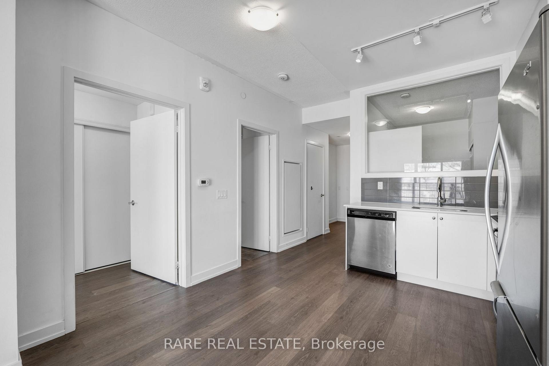 Photo 4 of Unit 115, 555 William Graham Drive, Aurora, Rural Aurora — HOMEH
