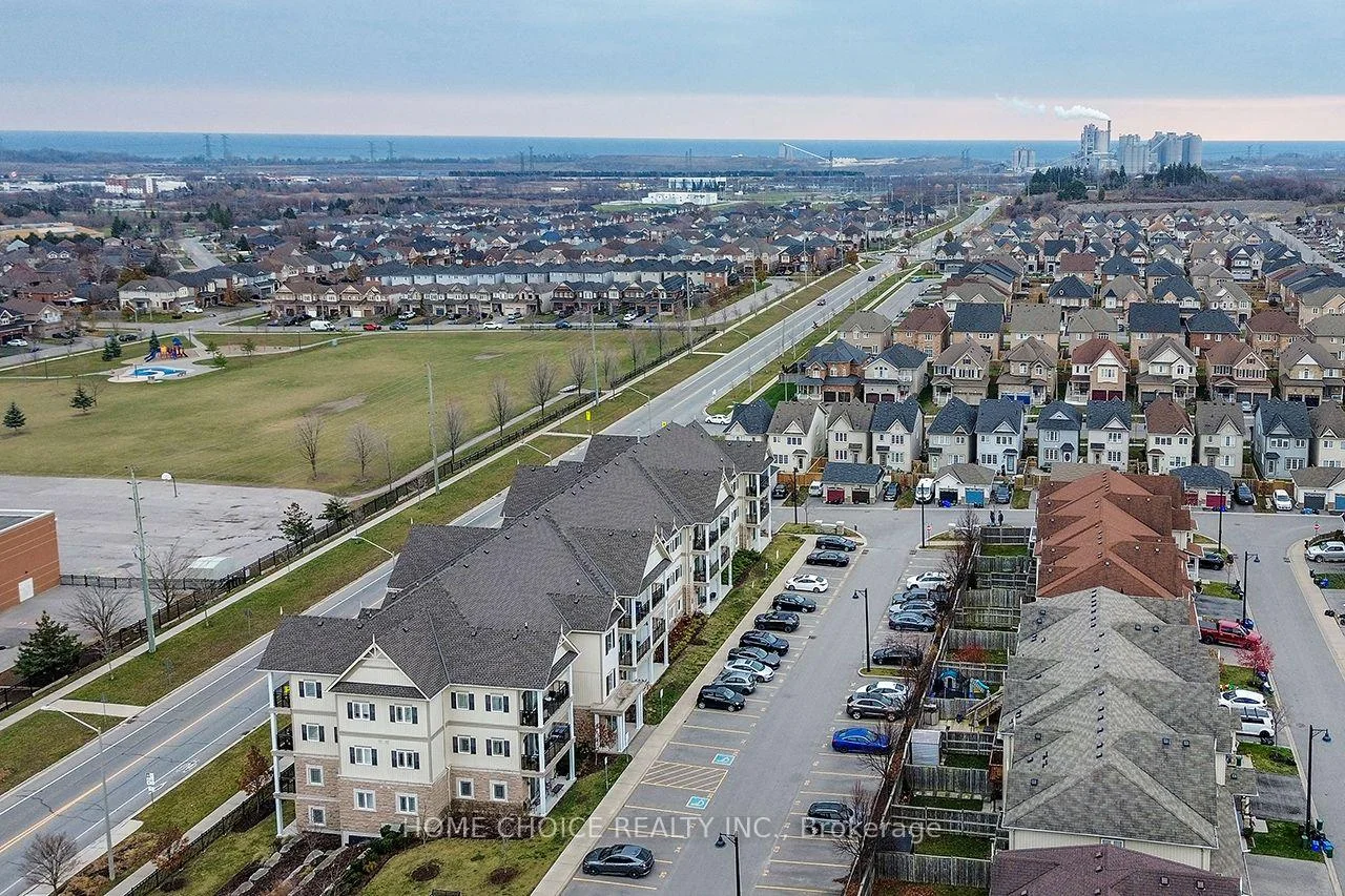 Photo 13 of Unit 105, 1 Sidney Lane, Clarington, Bowmanville — HOMEH