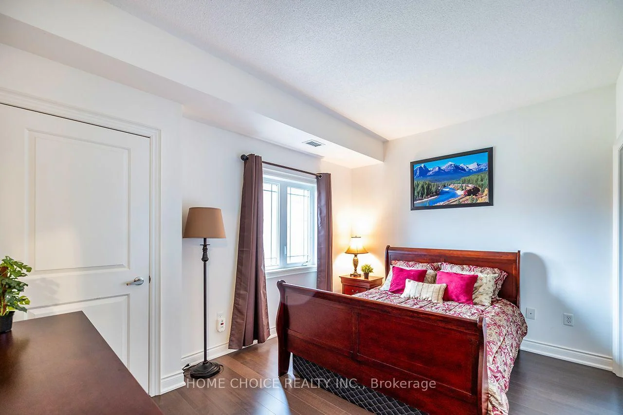 Photo 23 of Unit 105, 1 Sidney Lane, Clarington, Bowmanville — HOMEH