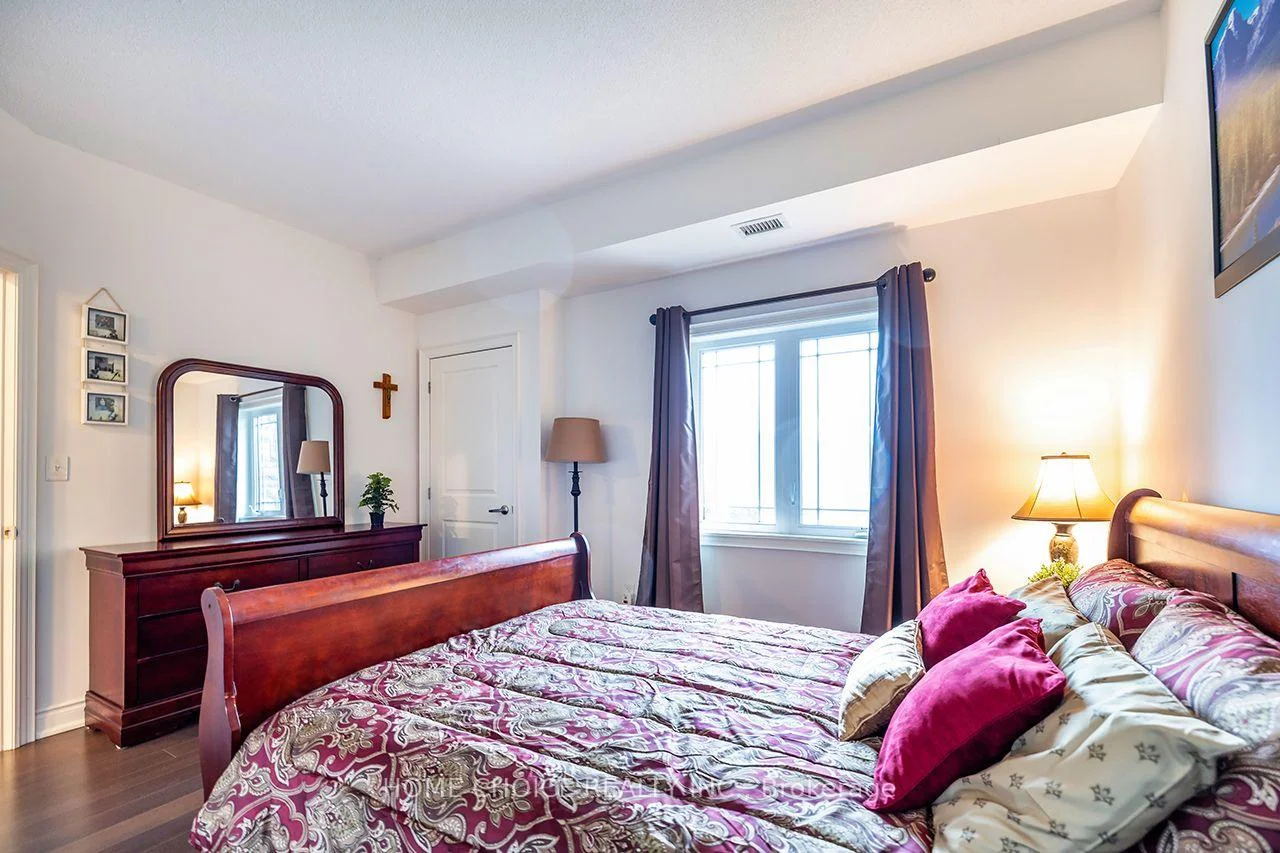 Photo 24 of Unit 105, 1 Sidney Lane, Clarington, Bowmanville — HOMEH