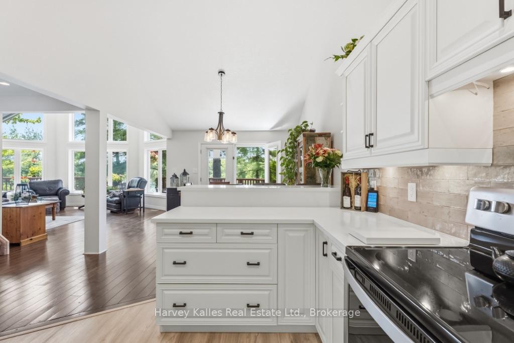 Photo 10 of 40 Wilson Road, Seguin — HOMEH