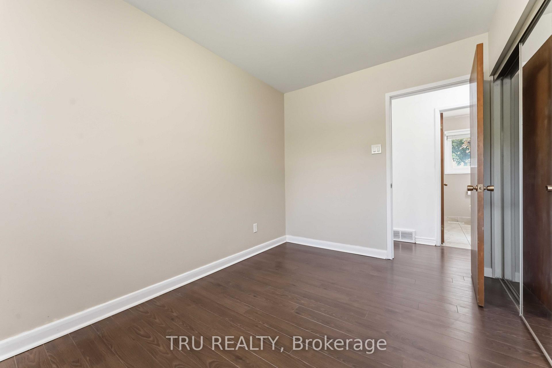 Photo 24 of 19 Ellery Crescent, Ottawa, Bells Corners — HOMEH