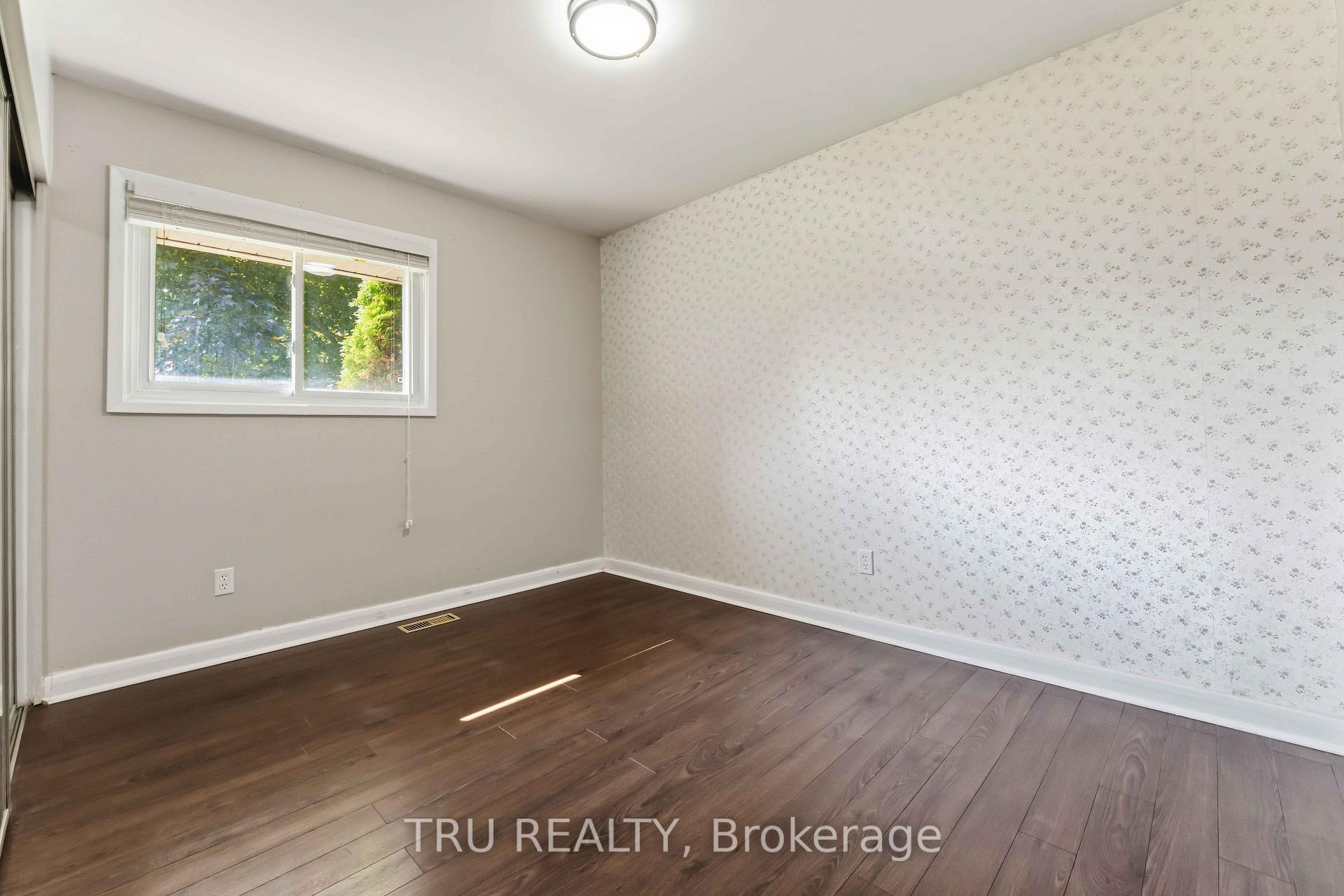 Photo 29 of 19 Ellery Crescent, Ottawa, Bells Corners — HOMEH