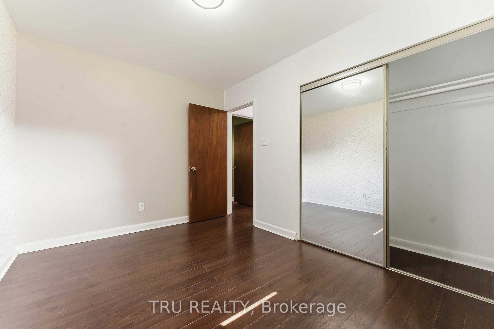 Photo 31 of 19 Ellery Crescent, Ottawa, Bells Corners — HOMEH