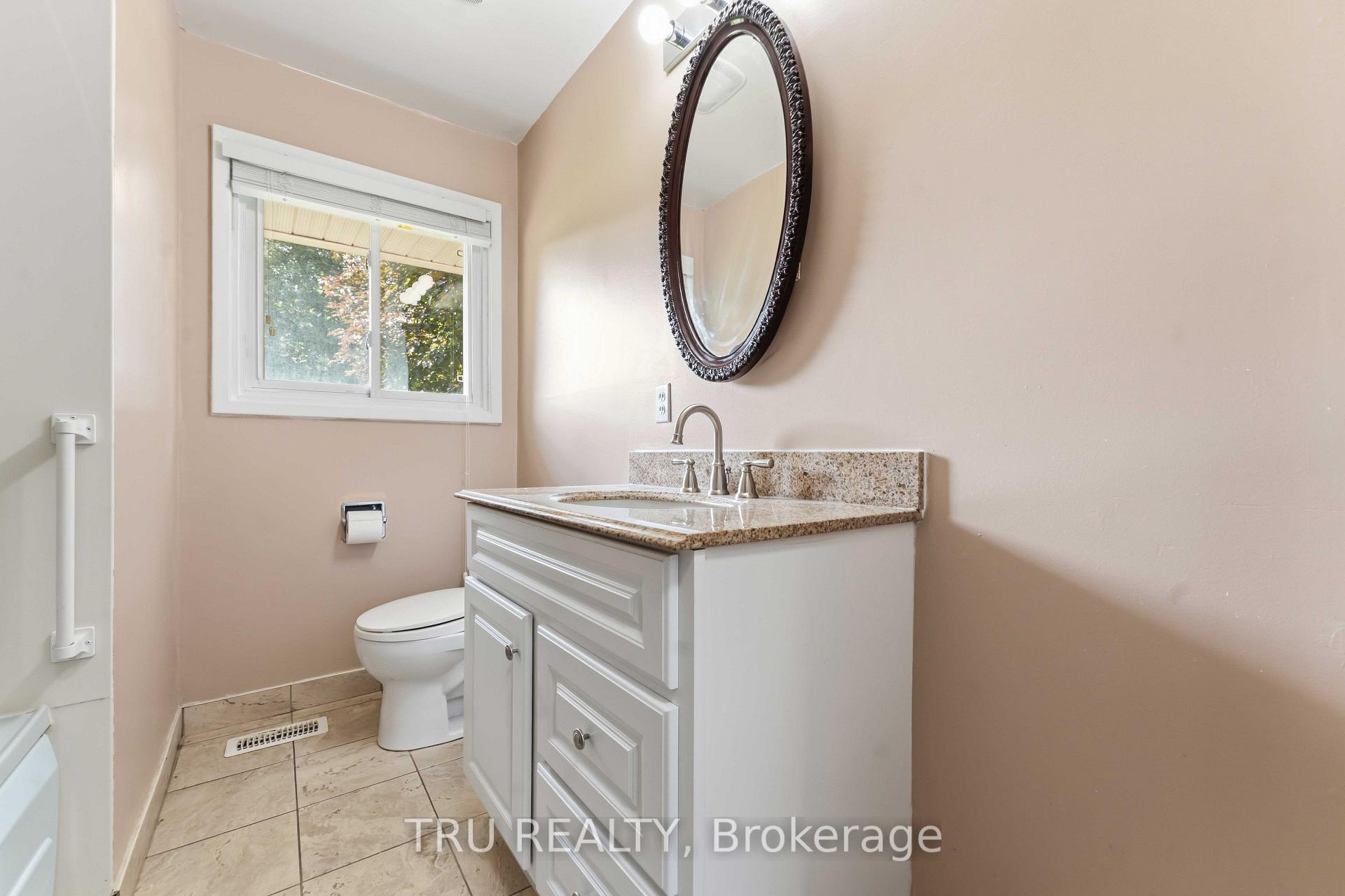 Photo 33 of 19 Ellery Crescent, Ottawa, Bells Corners — HOMEH