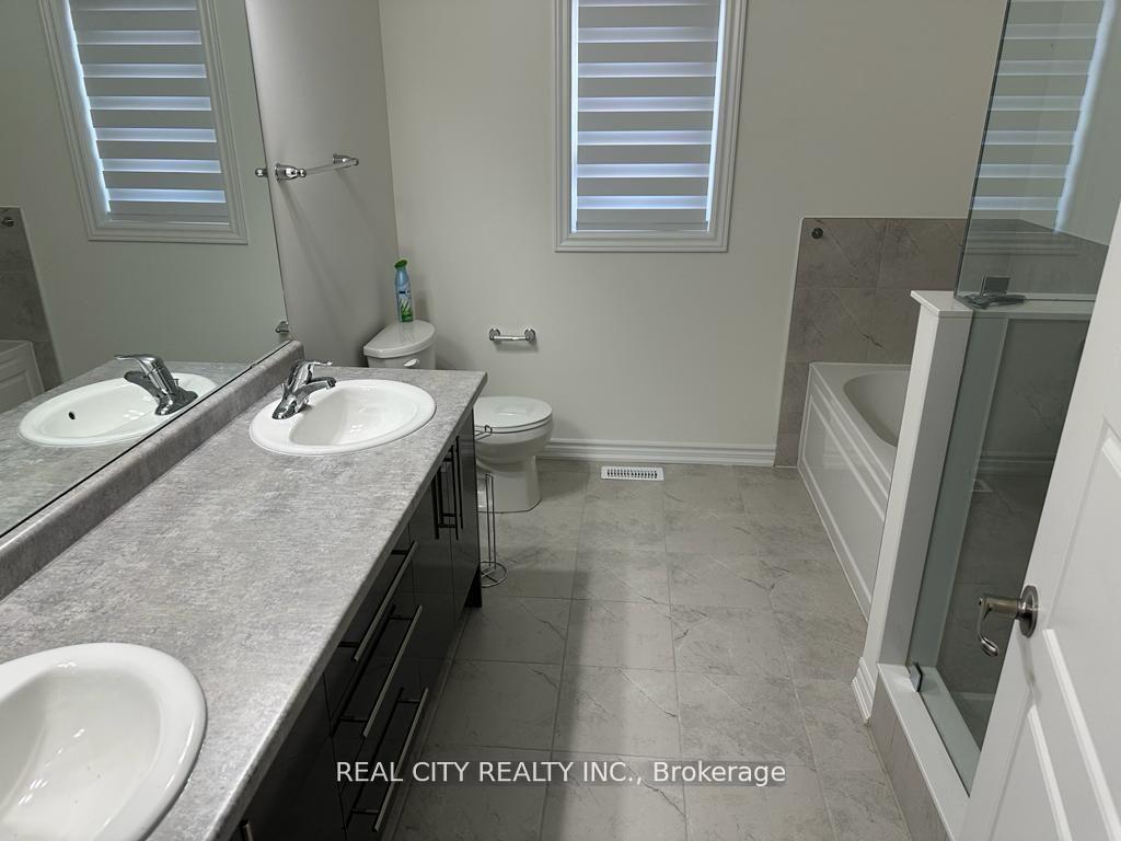 Photo 12 of 25 Whitton Dr. Street, Brant, Paris — HOMEH