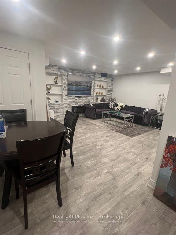 Photo 2 of Unit Bsmt, 80 Batchford Crescent, Markham, Box Grove — HOMEH