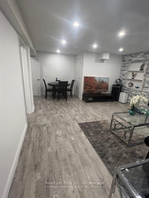 Photo 8 of Unit Bsmt, 80 Batchford Crescent, Markham, Box Grove — HOMEH