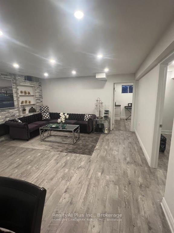 Photo 9 of Unit Bsmt, 80 Batchford Crescent, Markham, Box Grove — HOMEH