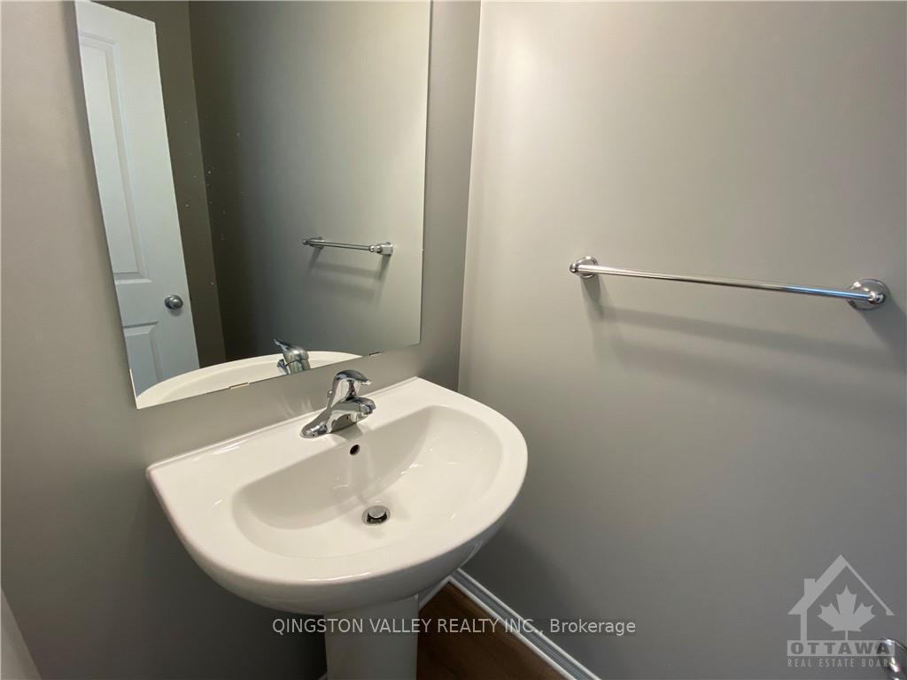 Photo 3 of 489 Cope Drive, Ottawa, Kanata - Emerald Meadows/Trailwest — HOMEH