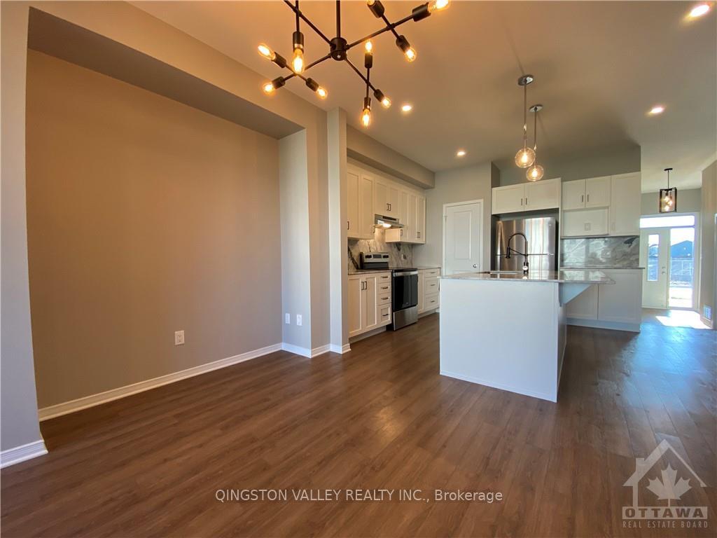Photo 7 of 489 Cope Drive, Ottawa, Kanata - Emerald Meadows/Trailwest — HOMEH