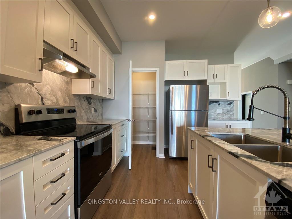 Photo 11 of 489 Cope Drive, Ottawa, Kanata - Emerald Meadows/Trailwest — HOMEH
