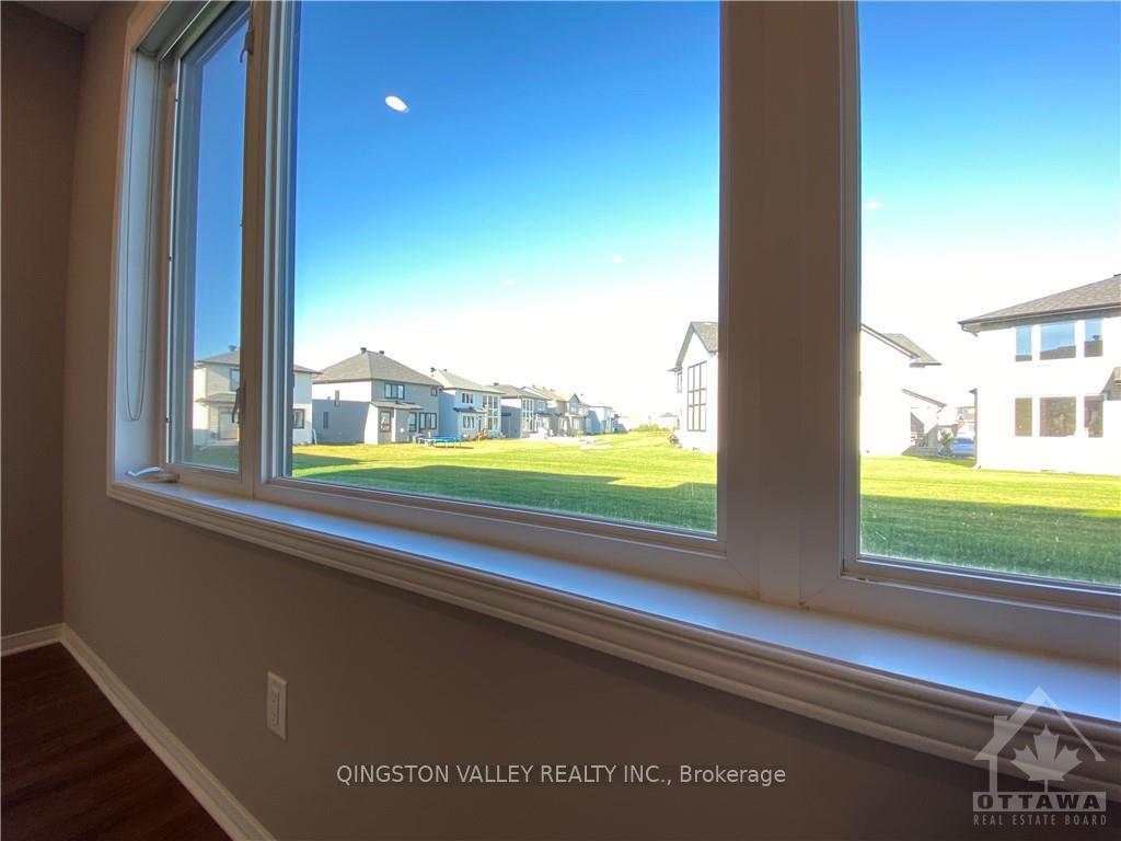 Photo 29 of 489 Cope Drive, Ottawa, Kanata - Emerald Meadows/Trailwest — HOMEH