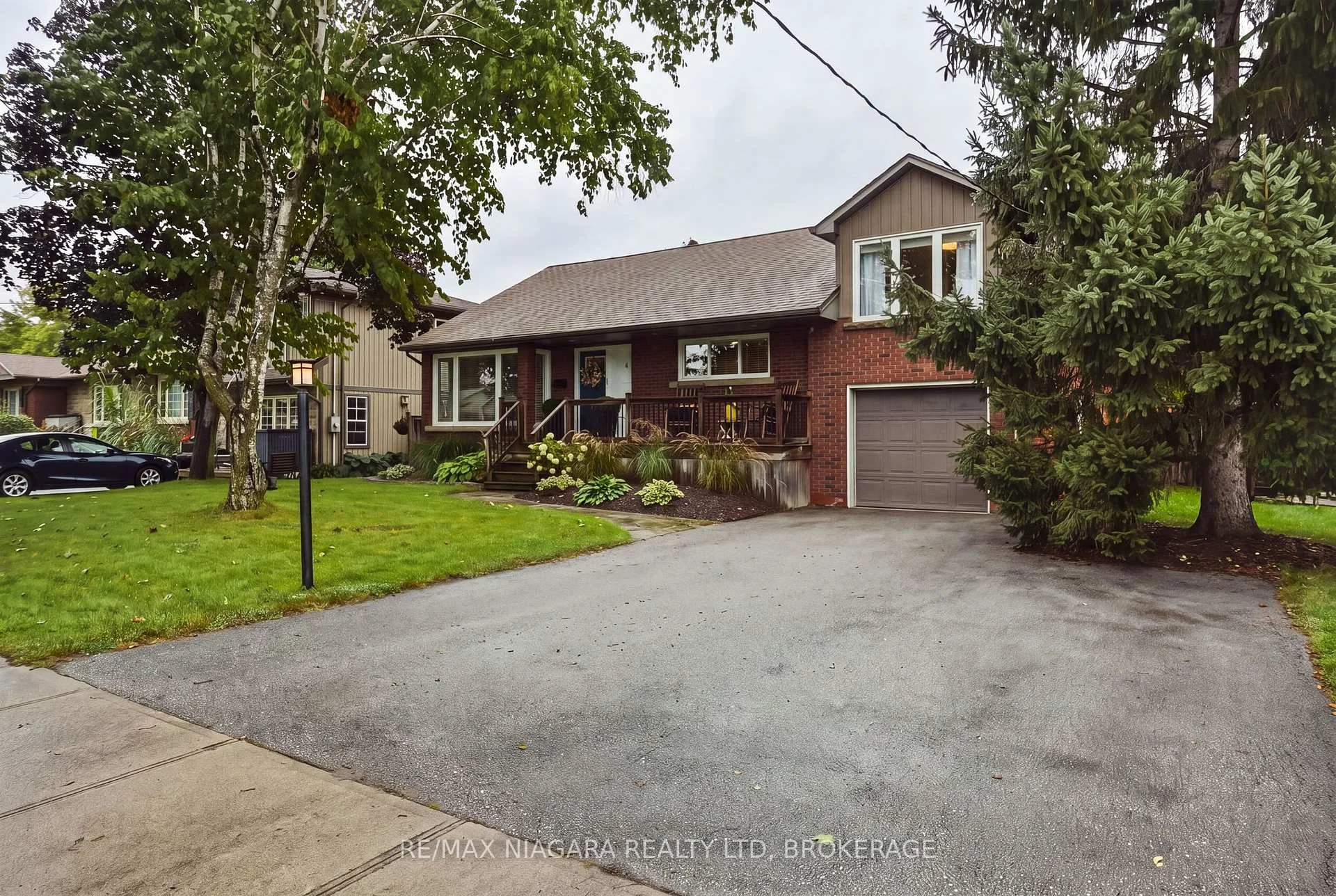 Photo 7 of 9 Youngblut Avenue, St. Catharines, Vine/Linwell — HOMEH