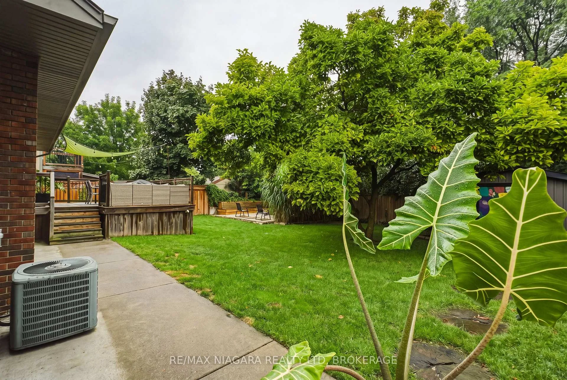 Photo 12 of 9 Youngblut Avenue, St. Catharines, Vine/Linwell — HOMEH
