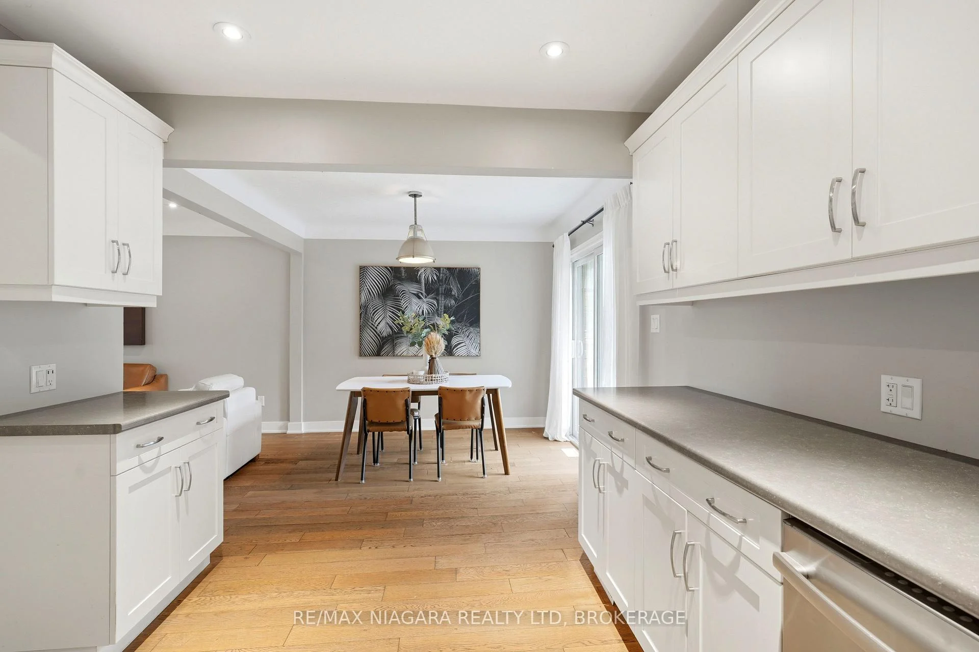 Photo 23 of 9 Youngblut Avenue, St. Catharines, Vine/Linwell — HOMEH